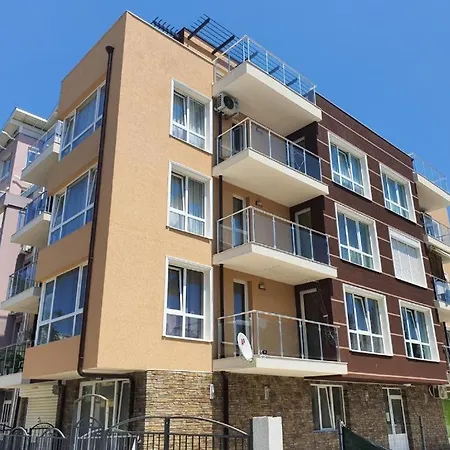 Path Ways To The Sea -пътека към морето *